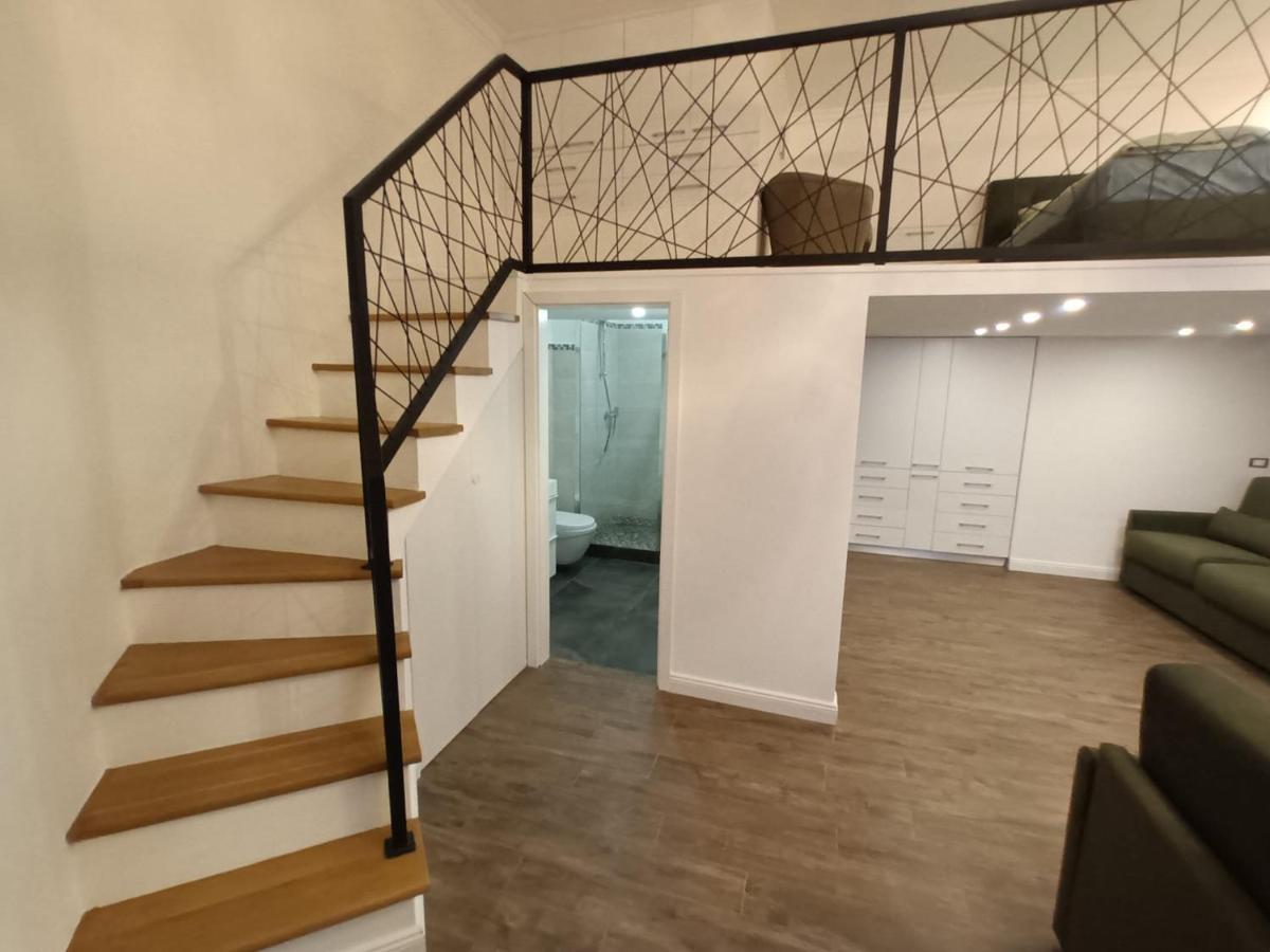 Duna River Shining Apartments Budapest Bagian luar foto
