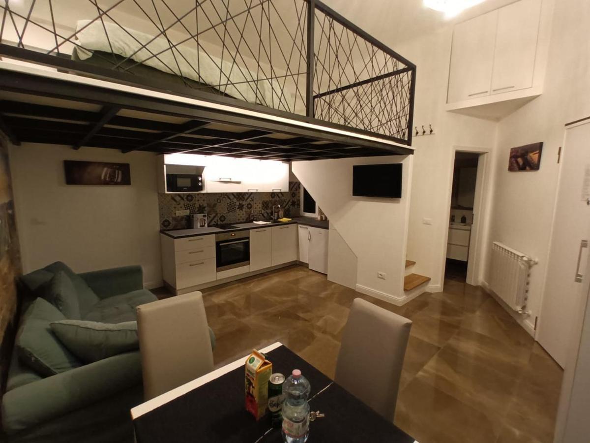 Duna River Shining Apartments Budapest Bagian luar foto